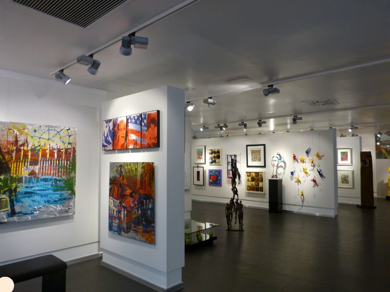 Art Galleries Cleaning Services